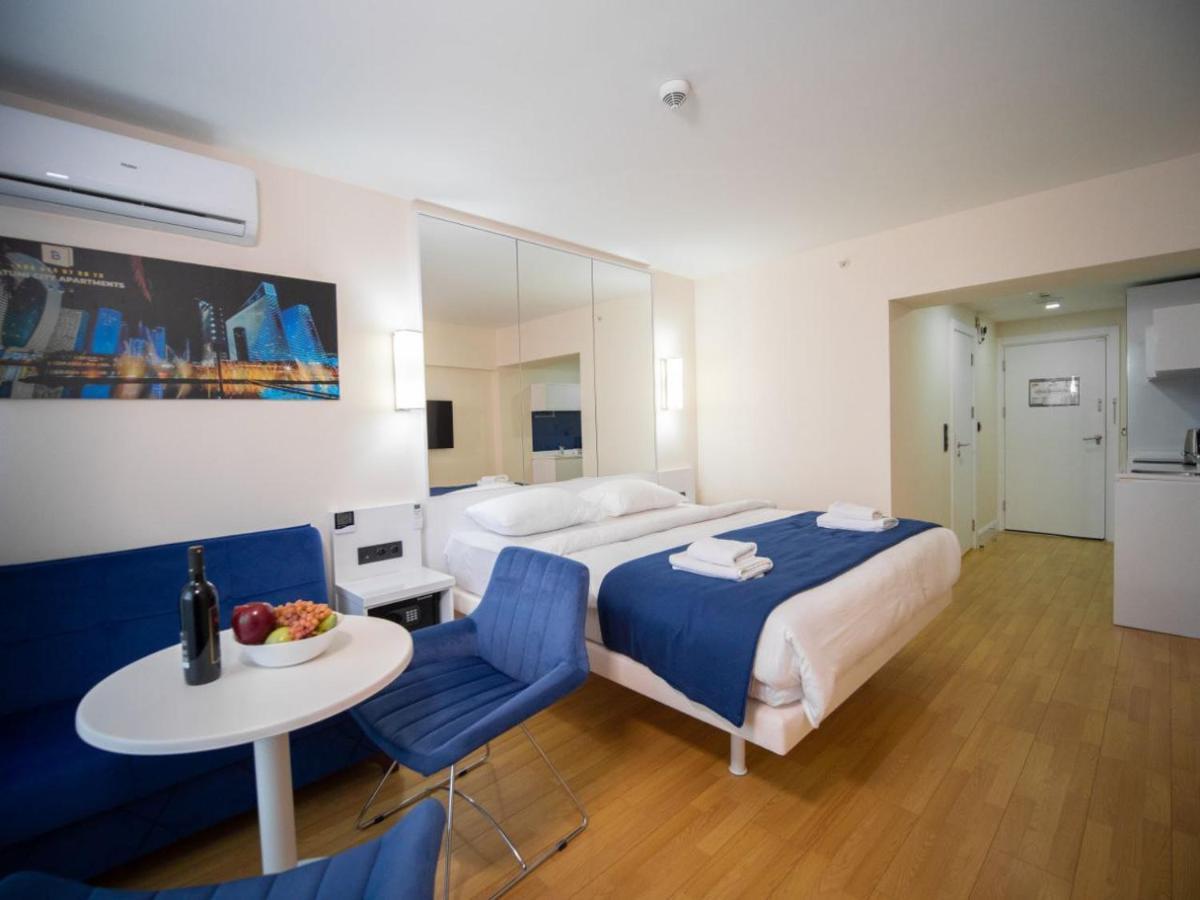 Royal Sea Breeze Apartments Batumi Eksteriør billede