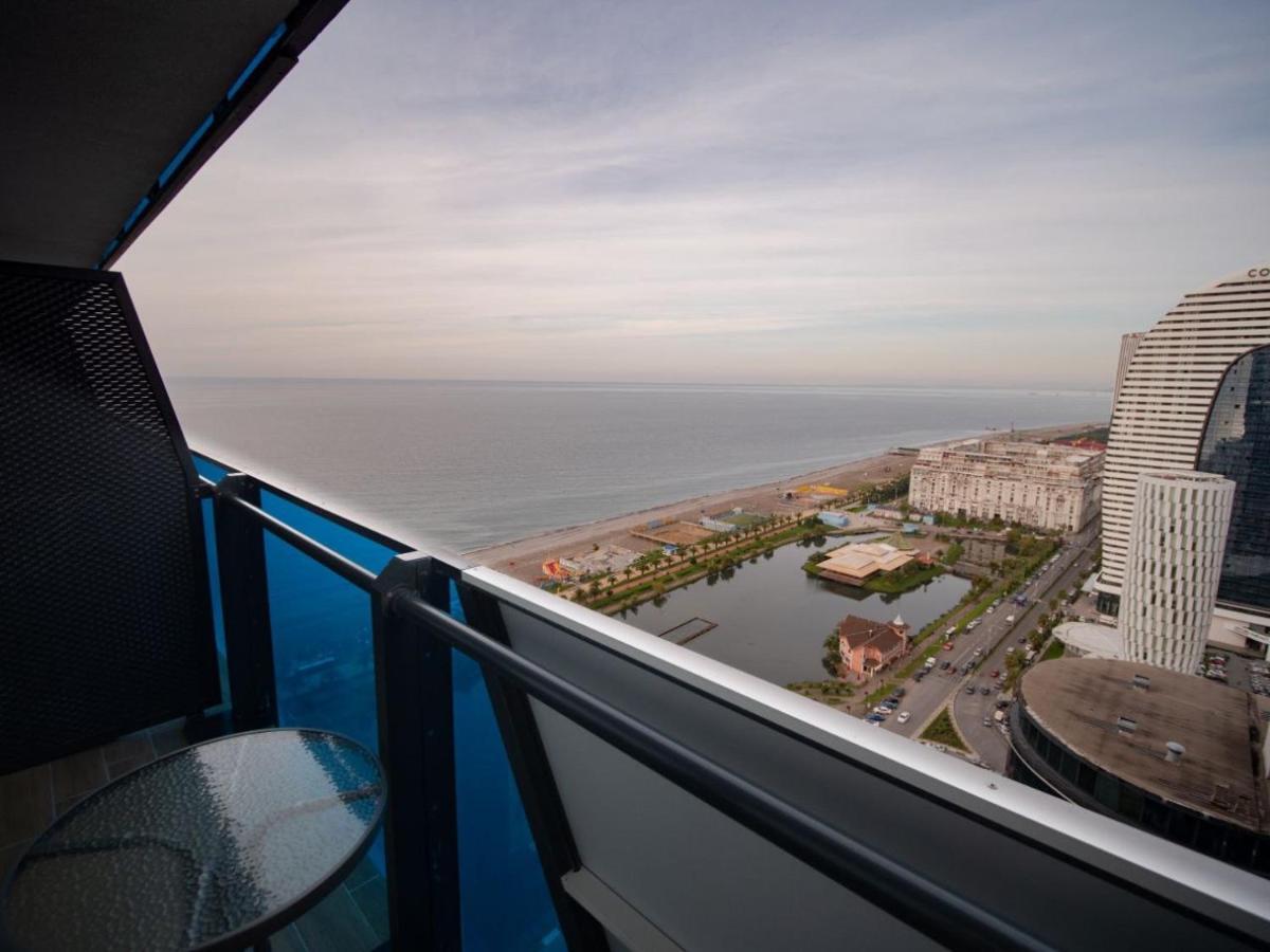 Royal Sea Breeze Apartments Batumi Eksteriør billede