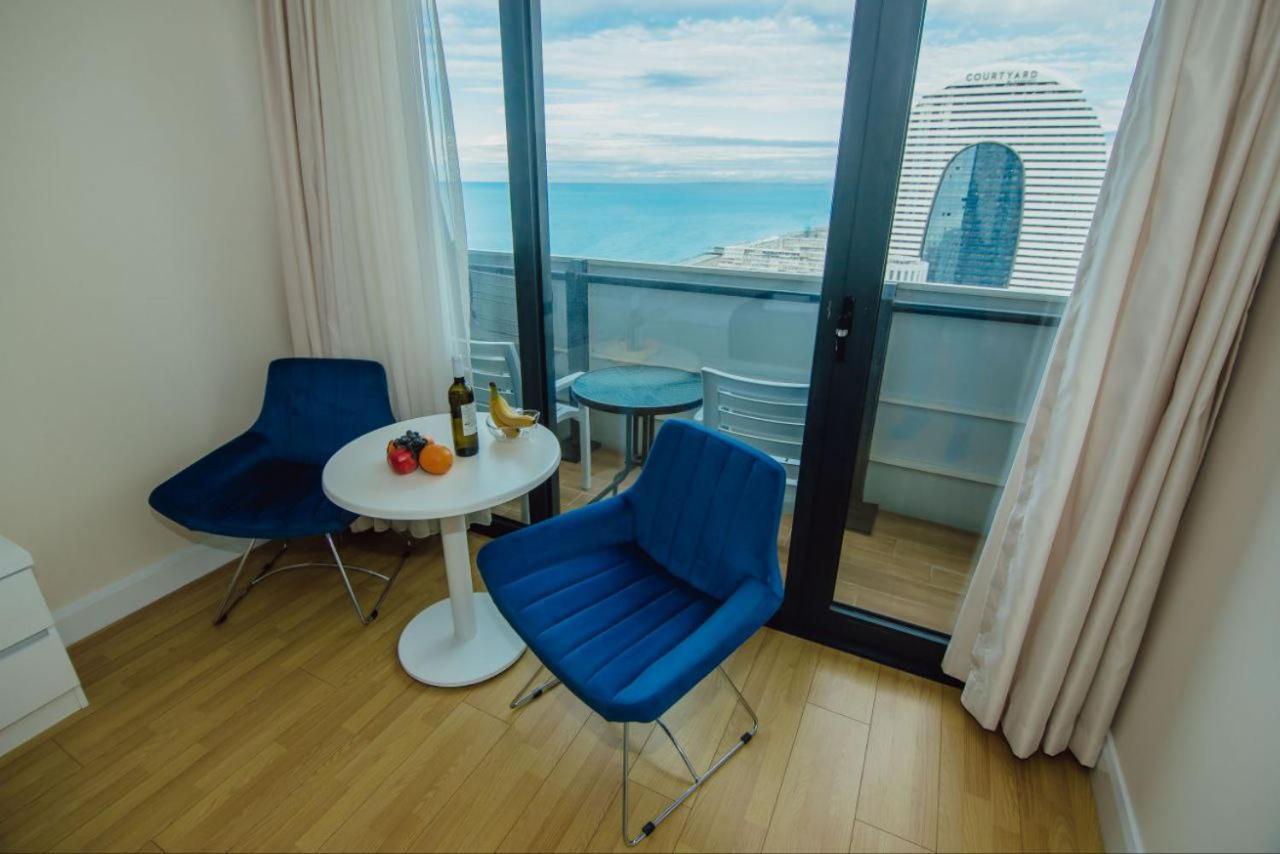 Royal Sea Breeze Apartments Batumi Eksteriør billede