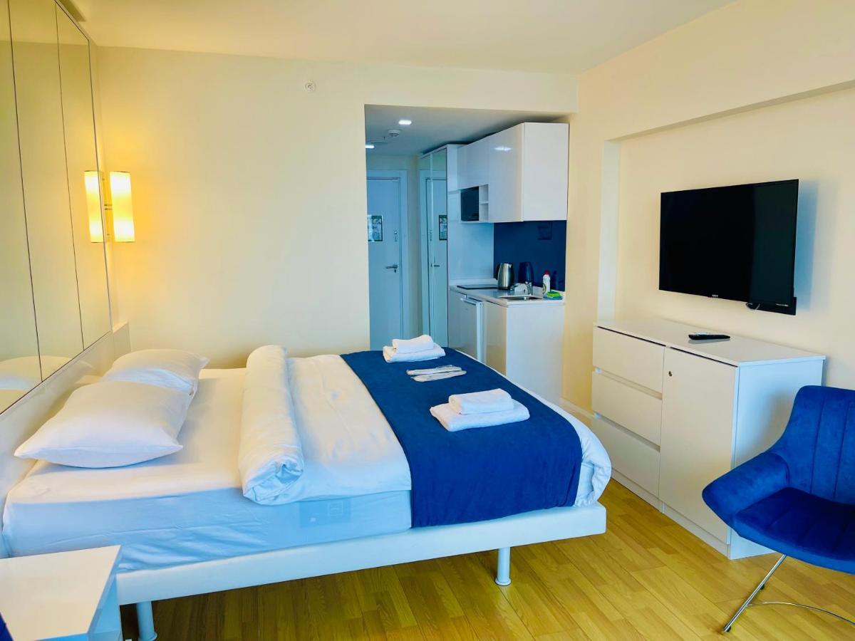 Royal Sea Breeze Apartments Batumi Eksteriør billede