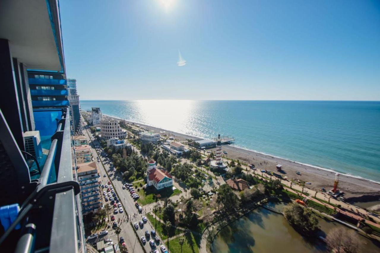 Royal Sea Breeze Apartments Batumi Eksteriør billede