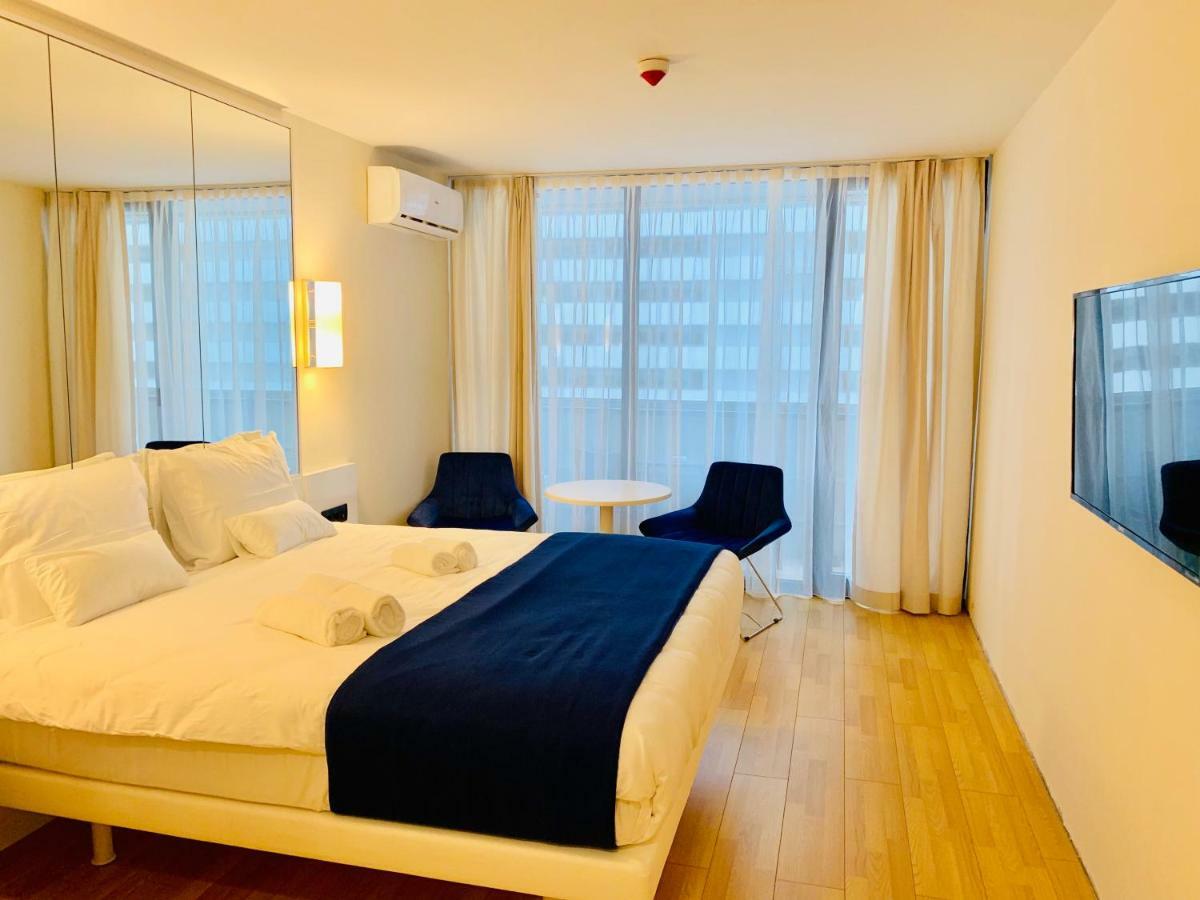 Royal Sea Breeze Apartments Batumi Eksteriør billede